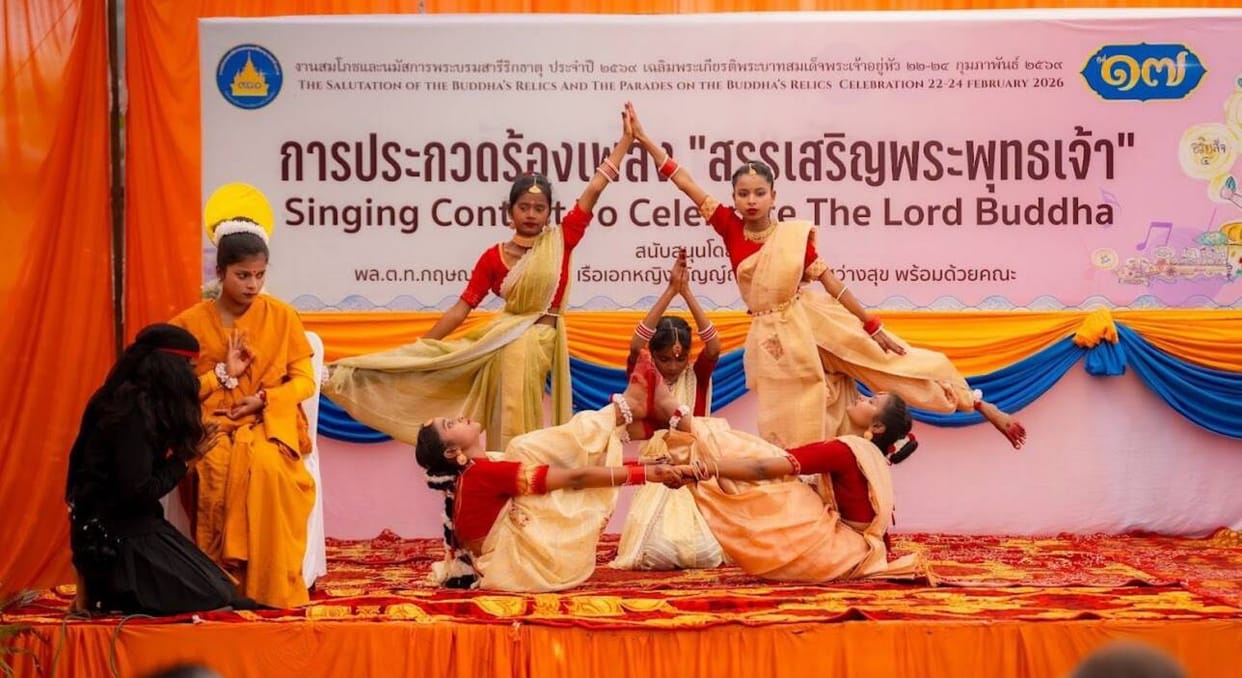 Buddha Metal Shobha Yatra: Children presented Dhamma songs