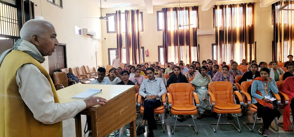 Mother tongue is the identity of identity: Omprakash