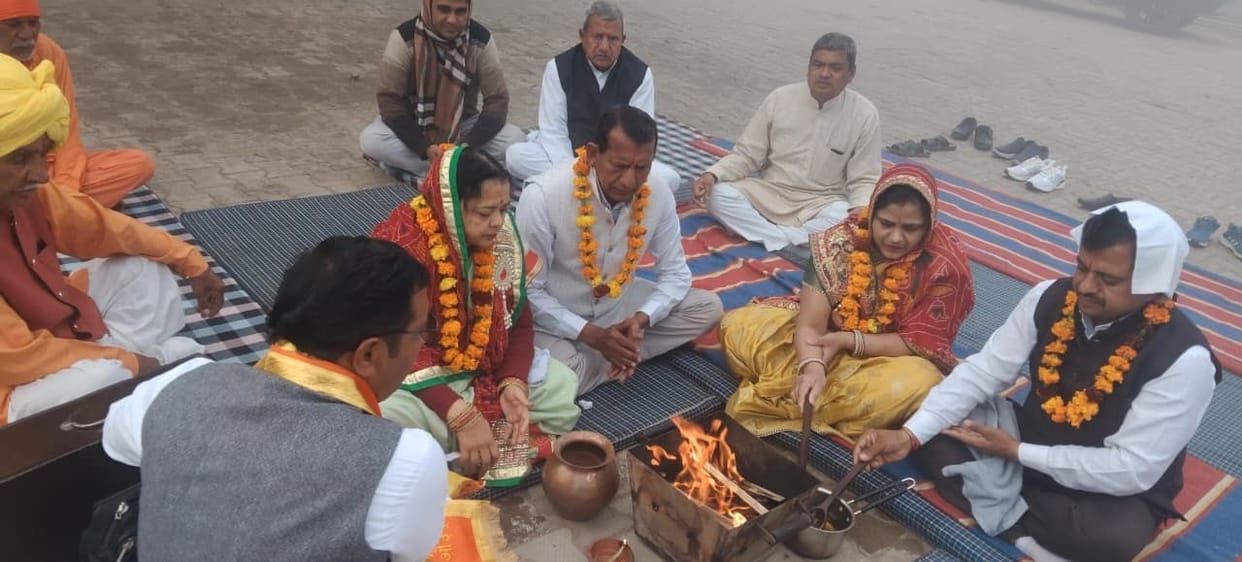 Havan is a means to unite broken families: Ram Niwas