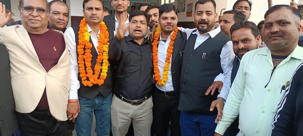 Sunil became the President of the Bar Association and Ashutosh became the General Secretary