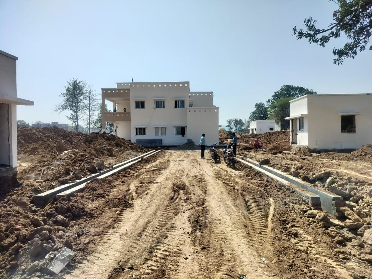 Delay in construction of sub-registrar office, deadline has passed