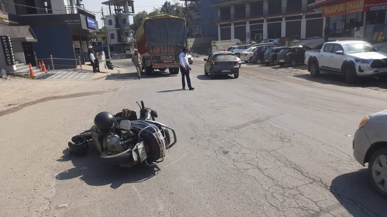 Truck and scooter collide in Kularu, 11-year-old boy dies