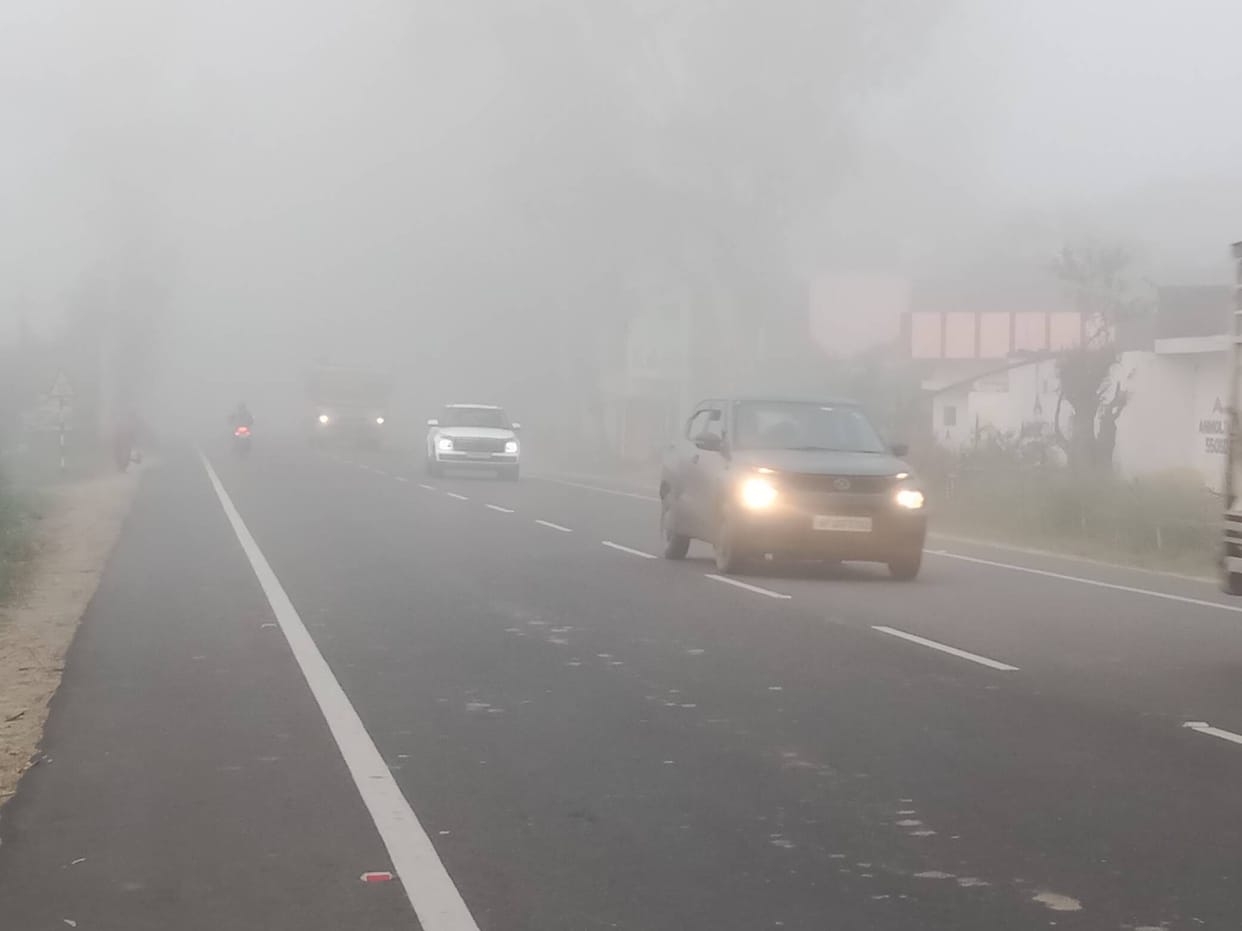 Even after Shivratri, fog continues to engulf the district.