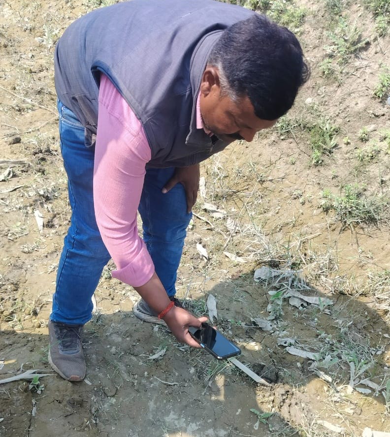 A violent animal killed a deer, causing panic in the village of Siswa Gopal.