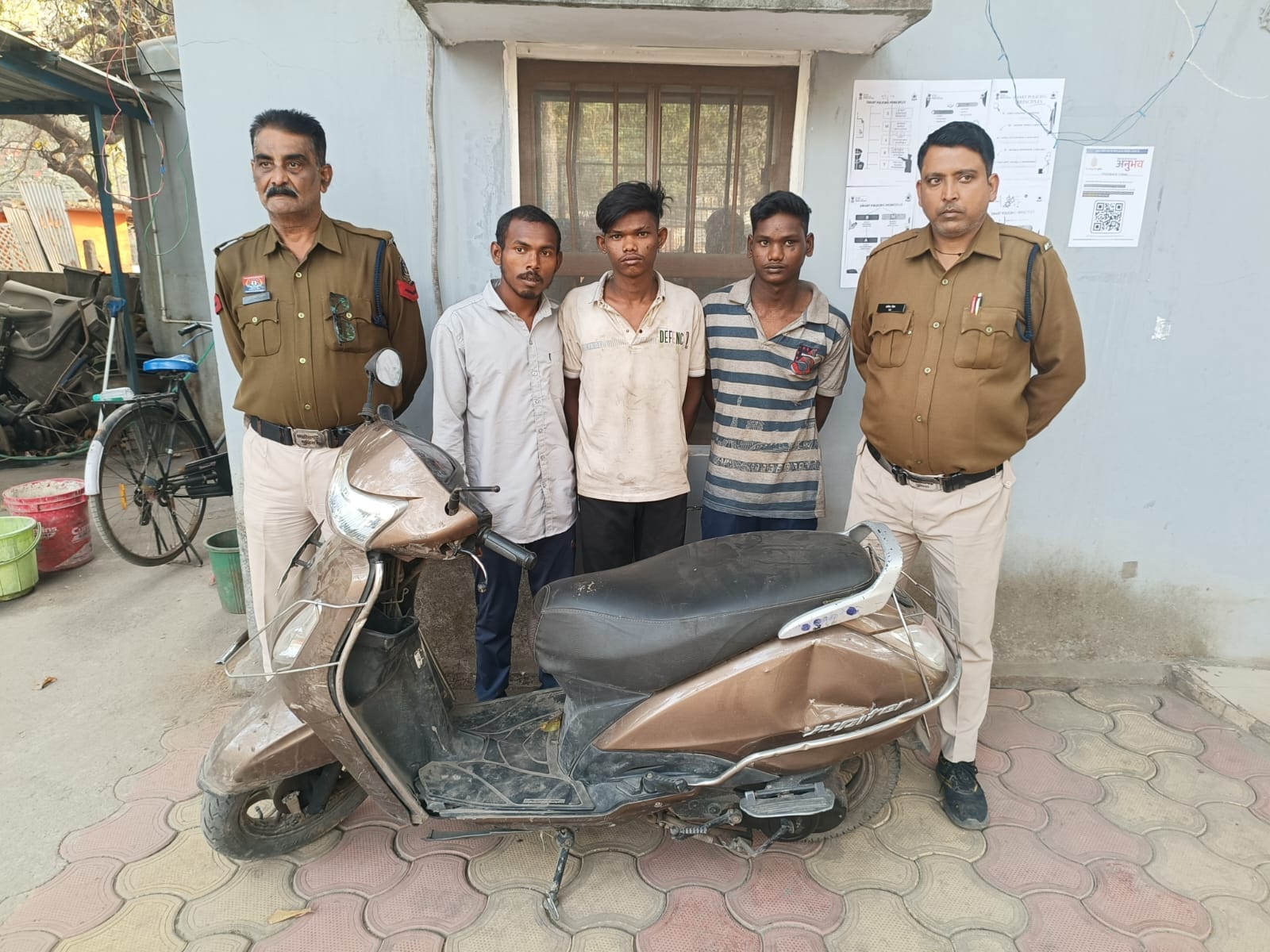 गिरफ्तार आरोपी