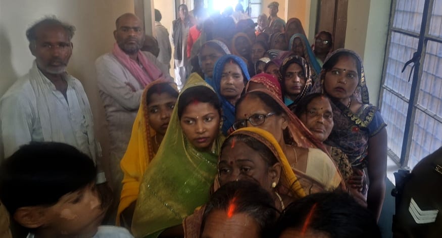 329 complaints received during Sampoorna Samadhan Diwas, 23 resolved on the spot
