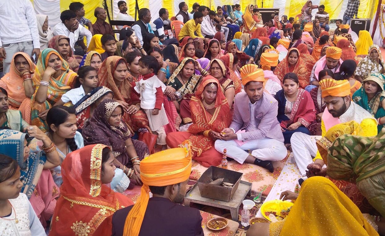 The municipal complex witnessed unique moments, with 53 couples holding hands