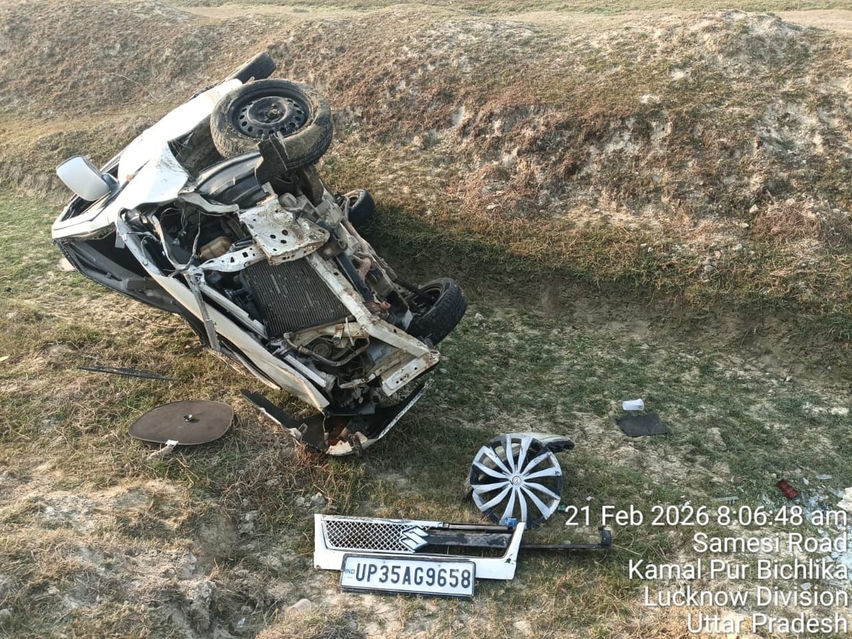 Uncontrolled car overturned in canal