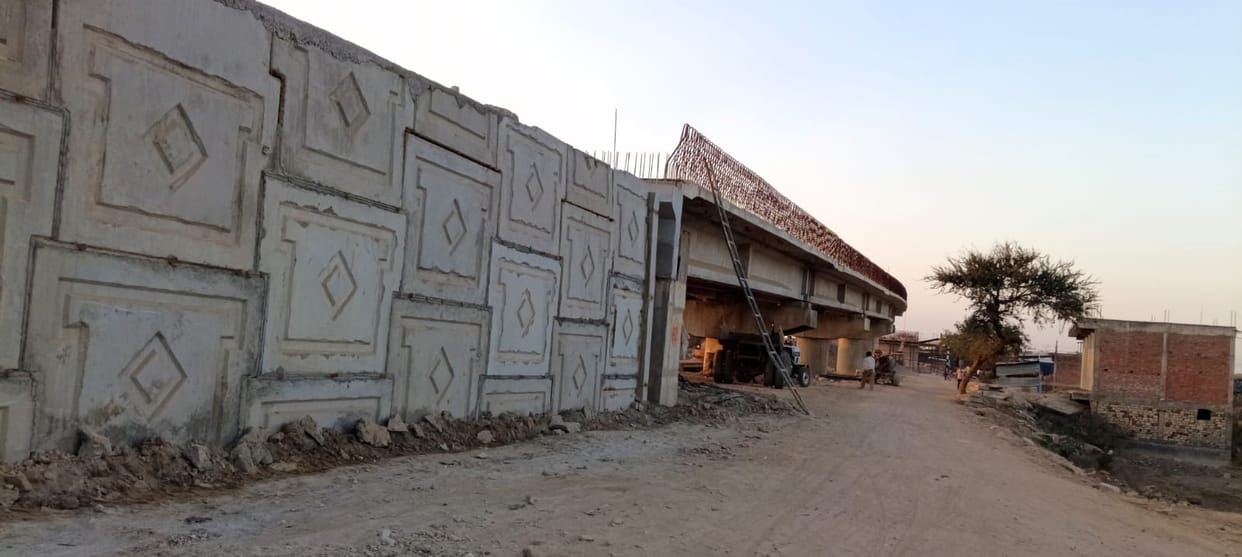Delay in construction of ROB on Shankargarh-Naribari road increases difficulties