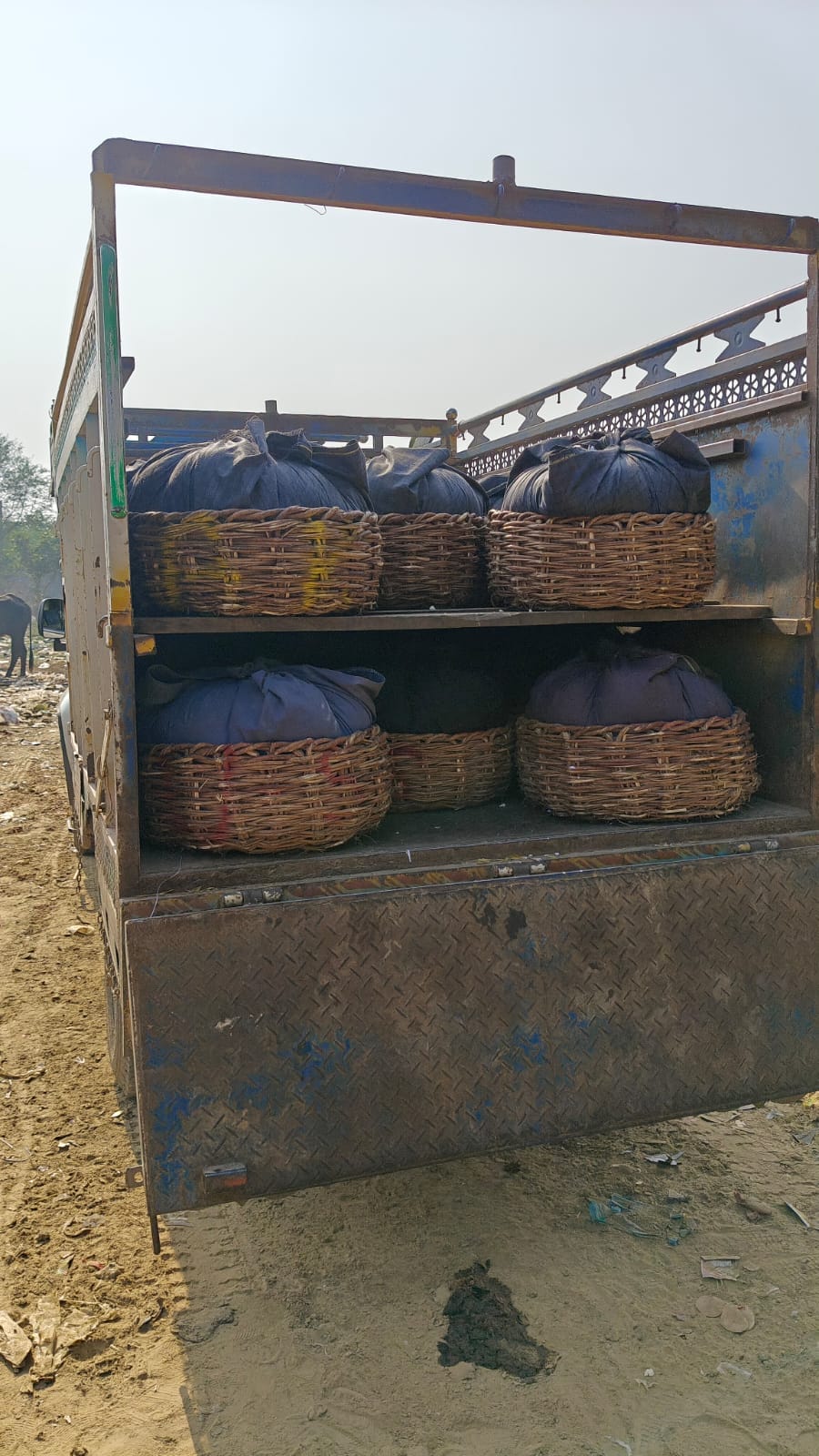 13.20 quintals of adulterated khoya coming from Rajasthan destroyed
