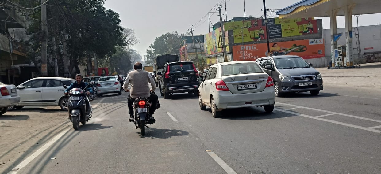 The committee will explore the possibility of a divider on the highway