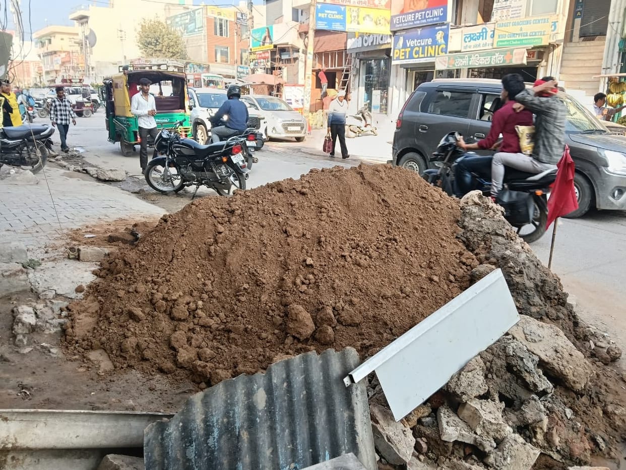 The leakage line was resolved after 13 days, and water was reaching the foundations of houses