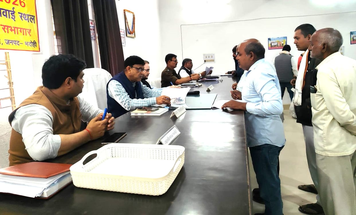 Don't do paperwork in resolving cases: DM