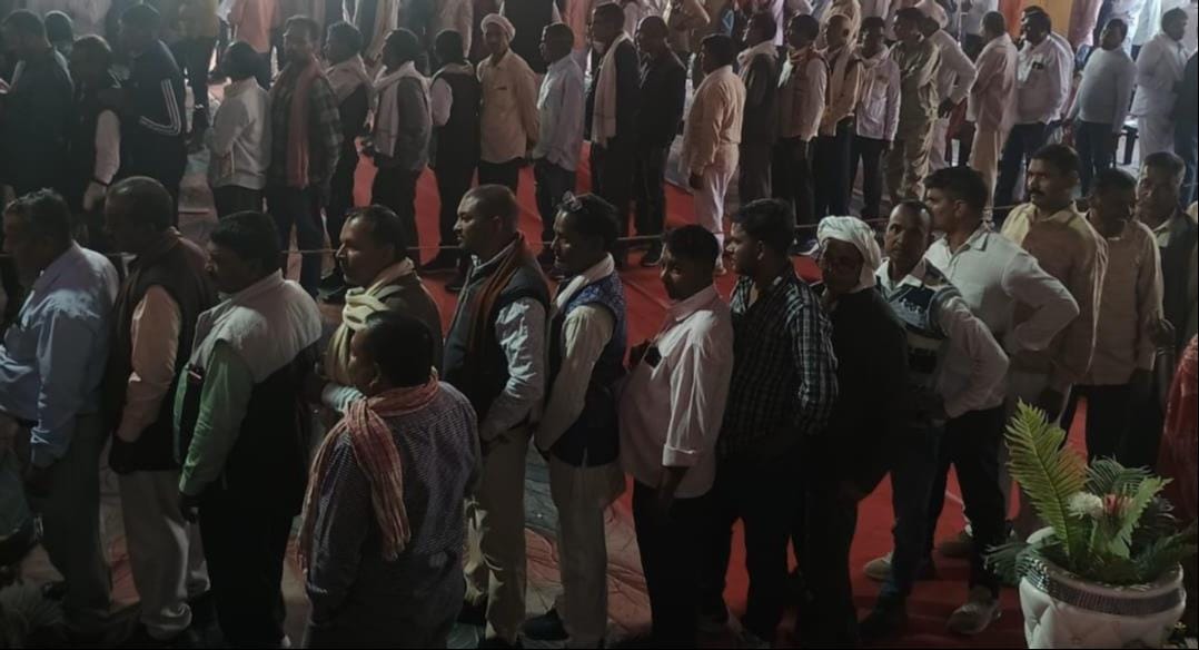 2605 voters cast their votes