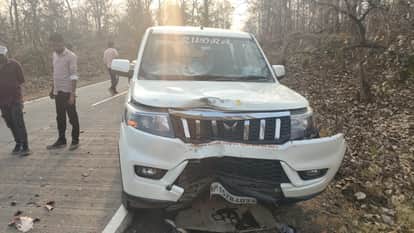 Bolero and bike collide: Two innocent children died in the accident, children died in front of their father