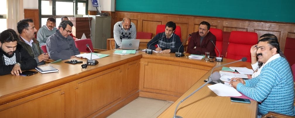 All gram panchayats in the district should be provided with water testing field testing kits.
