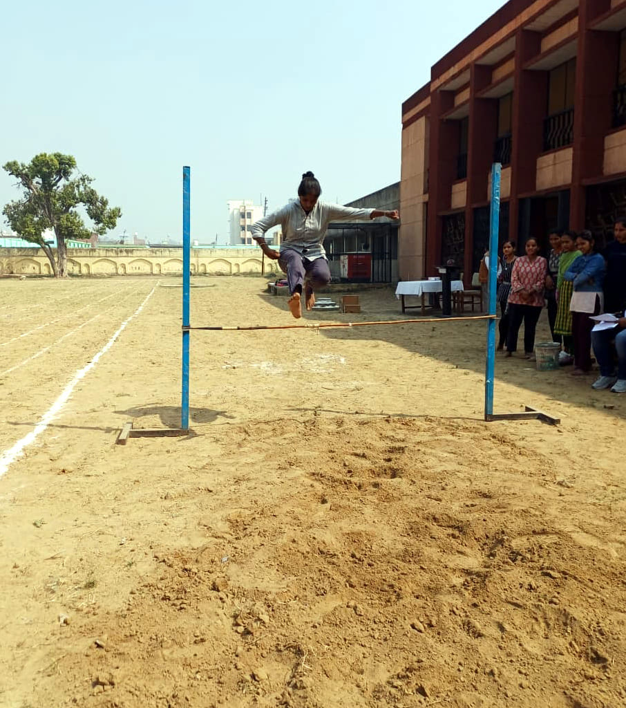 Monu-Abha Verma won the long jump, while Supendra-Abha won the high jump.