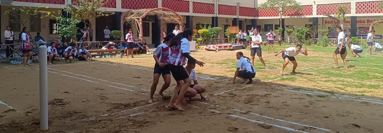 Vaishya Mahila Mahavidyalaya defeated Tikaram College in Kho-Kho.