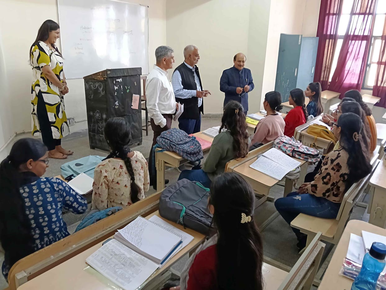 Vice Chancellor conducts surprise inspection at MDU, seeks explanation for deficiencies found
