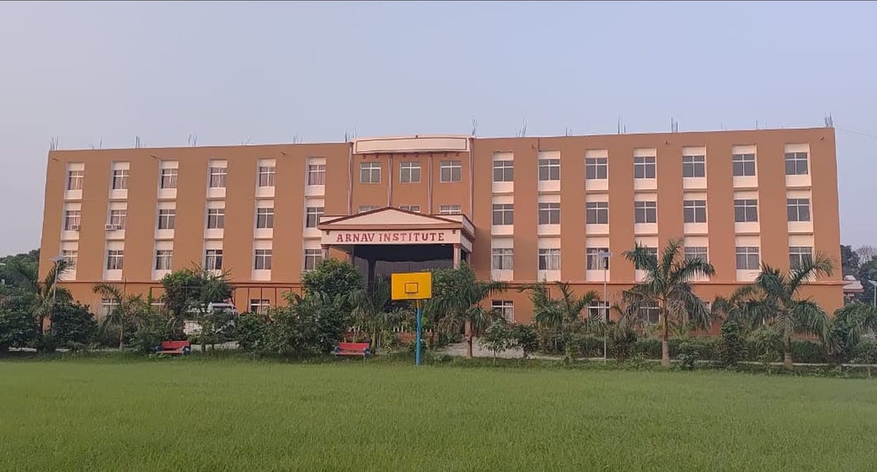 Admission without recognition, FIR against Principal, Director of Arnav Institute