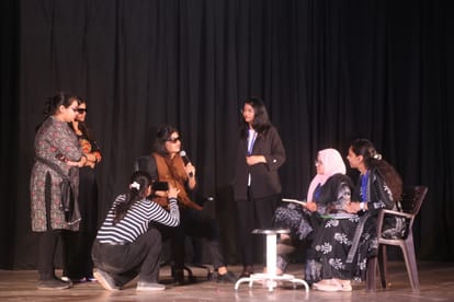 The splendor of music and rhythm spread on the stage of Spandan