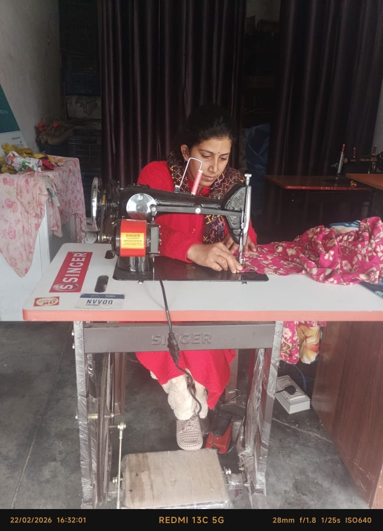 Oshin writes a story of self-reliance by sewing clothes