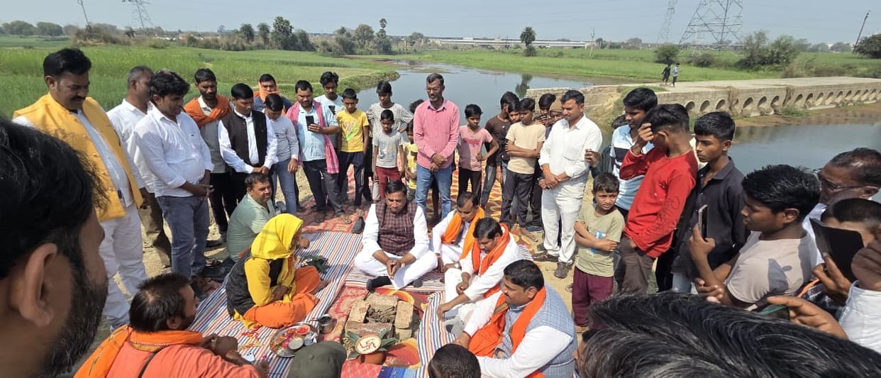 A road will be built on the Jargo River at a cost of Rs 3.39 crore.