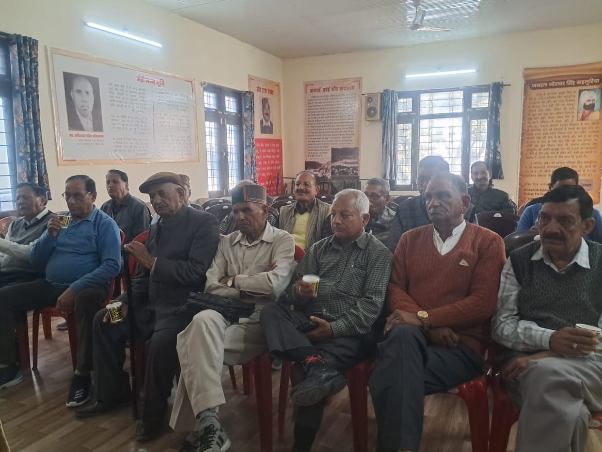 Protest against smart meters in senior citizens' meeting