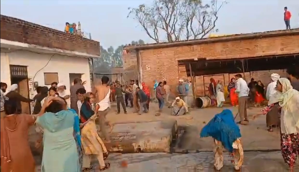 mainpuri news voter list dispute