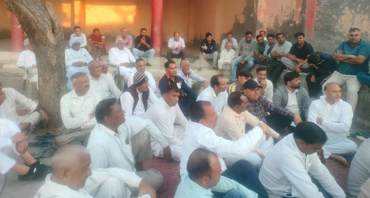 Panchayat held on Chaubisi platform for Phag festival in Naultha
