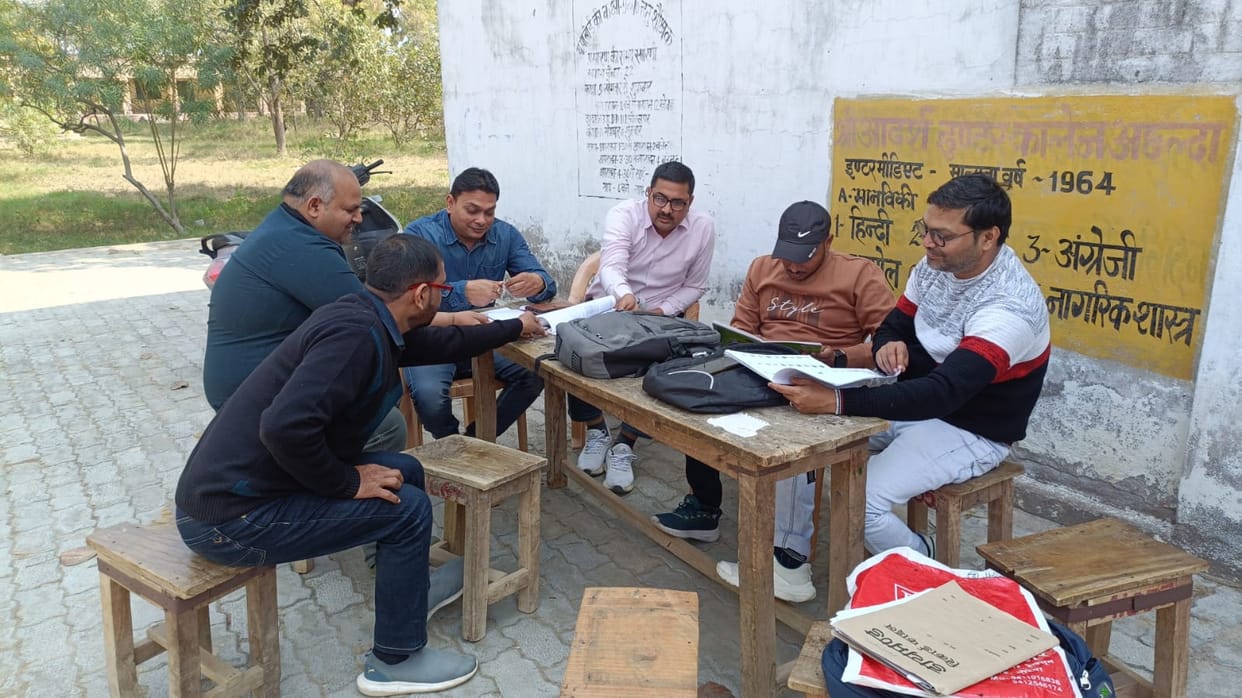 Voters reached the booths with claim and objection forms in the special campaign.