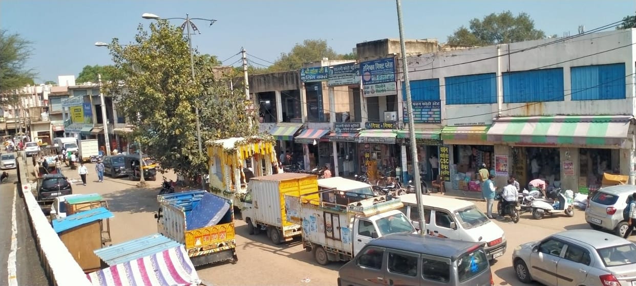 A plan has been prepared to resolve issues related to illegal shops, pending rent for years and disputes.