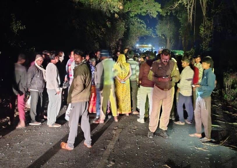 Woman dies after being hit by a pickup, protest held with body