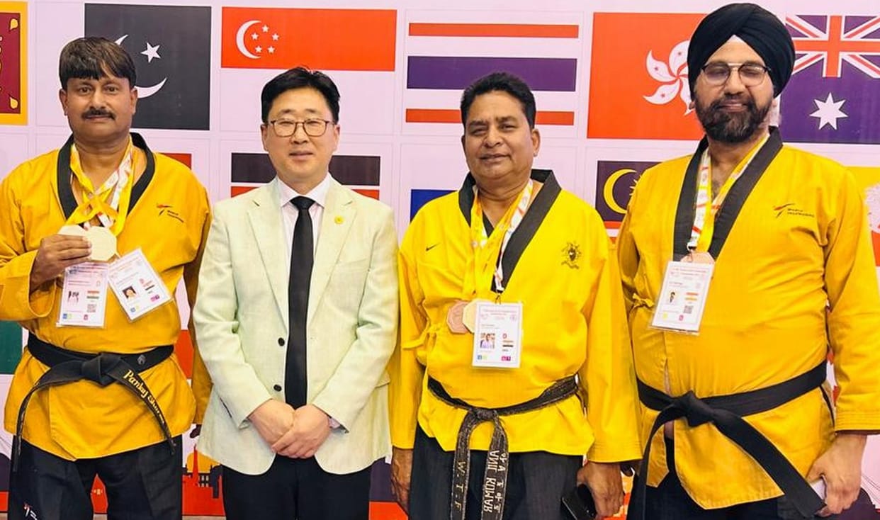 Ajay won bronze medal in International Taekwondo in Kathmandu