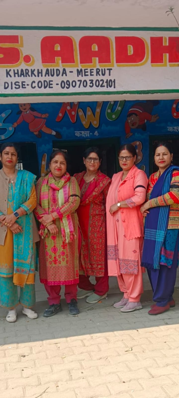 Teachers wore black bands to protest the mandatory TET exam.
