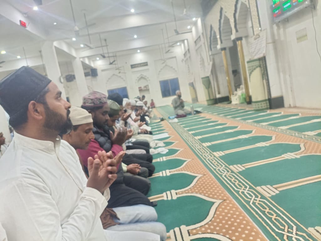 Ramadan: Devotees completed the fourth fast in worship of Allah