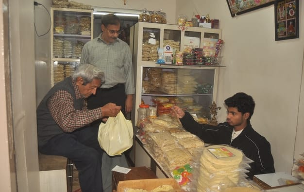 Chips, papad and kachri shops in the market