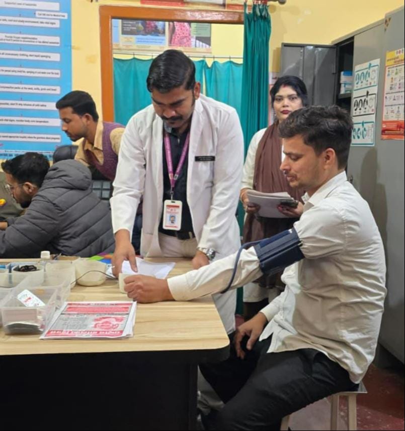 Viral fever grips patients, increasing the problem of cold and headache