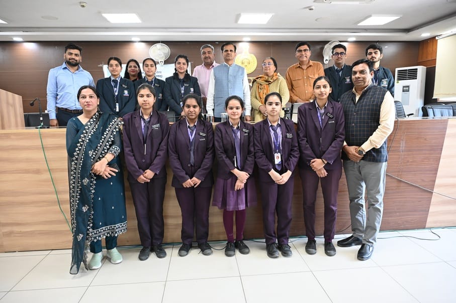 Children from two private schools in Gannaur understood the working of the administration.