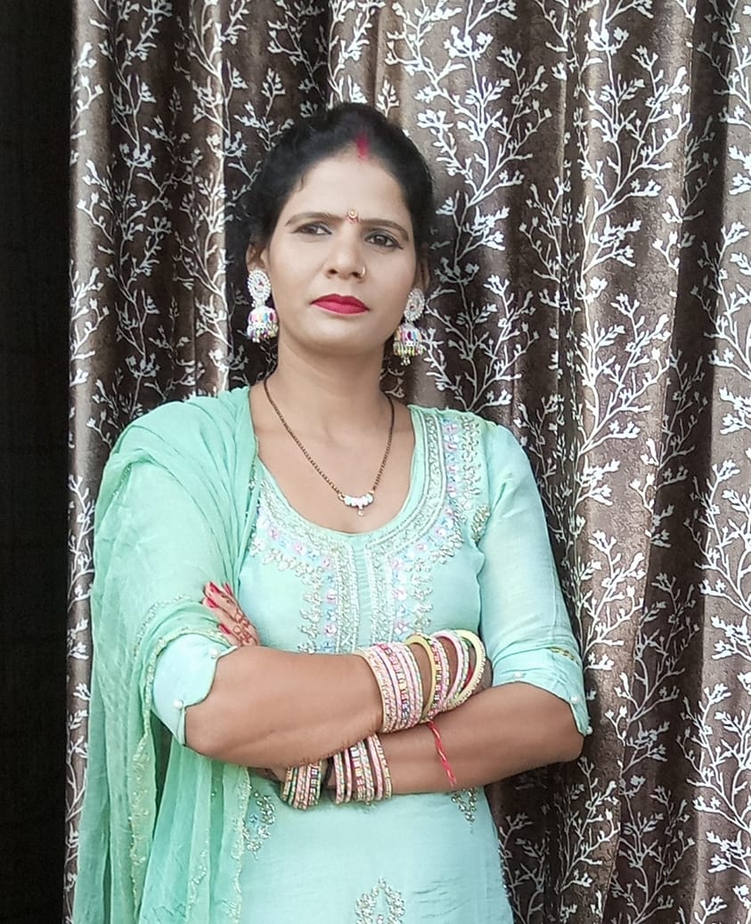 Sonika from Shimla Gujran became an example of self-reliance.