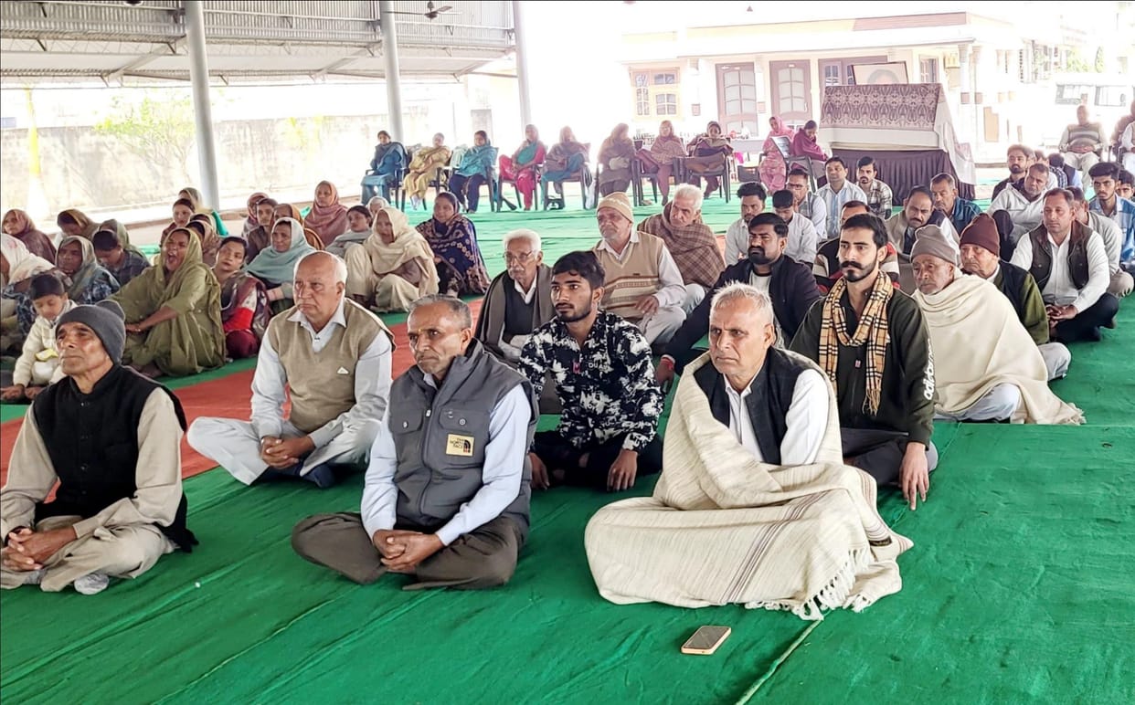 Told the devotees the importance of faith and devotion