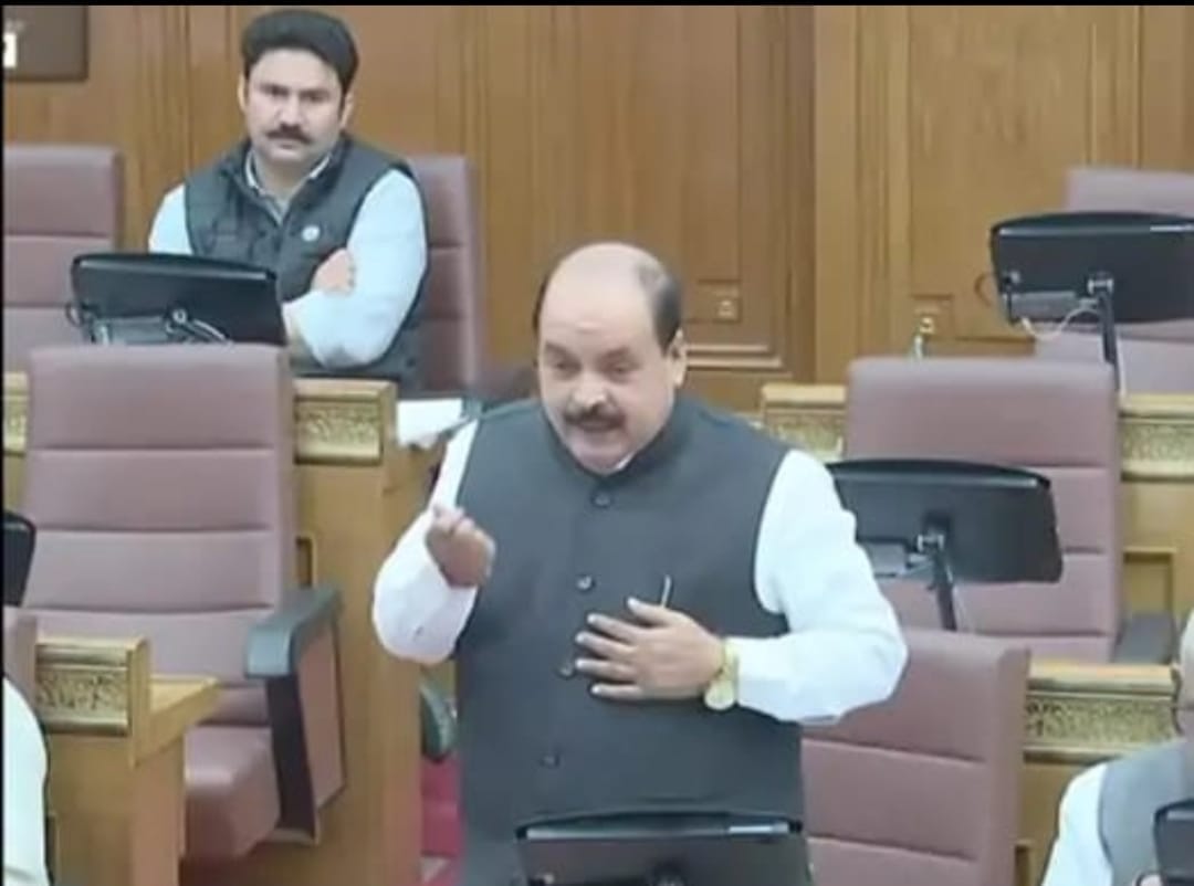The issue of officers not picking up their CUG phones resonated in the House.