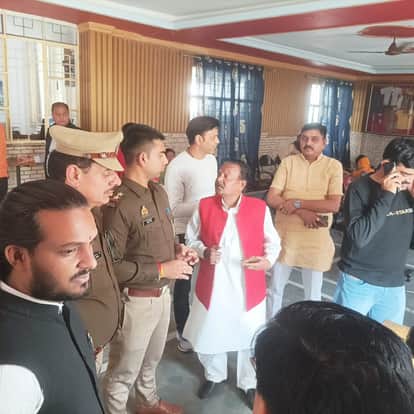 Lucknow: Hindu Mahasabha files complaint alleging school suspension due to religious symbols; case of missiona