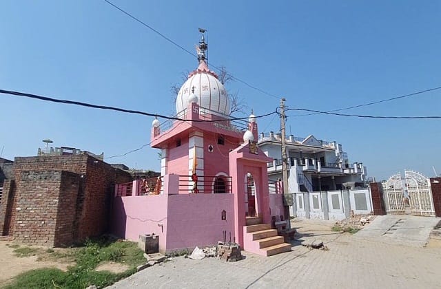 Due to fear of untoward incident, Secondpur village has not celebrated Holi for 300 years.