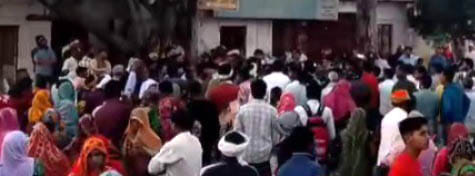 Chaos over tempo driver's death, road blockade, stone pelting on police