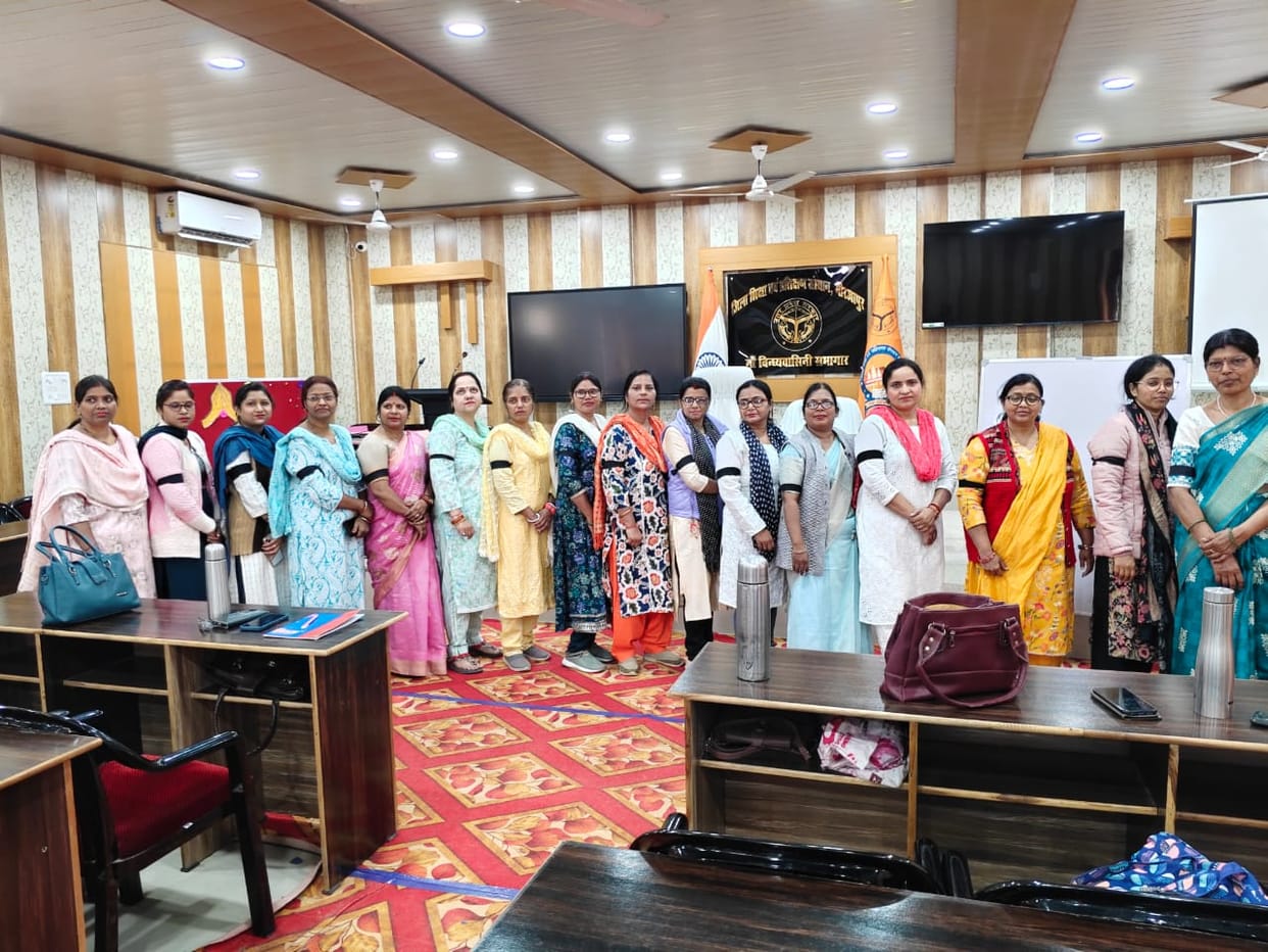 Protest by wearing black bands against the mandatory TET