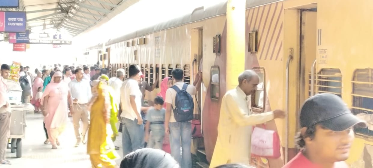 Rewari-Ringas and Jaipur-Bhiwani special trains will run till March 31.