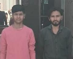 सकीट पुलिस की गिरफ्त में छेड़छाड के दोनो आरोपी। स्रोत पुलिस