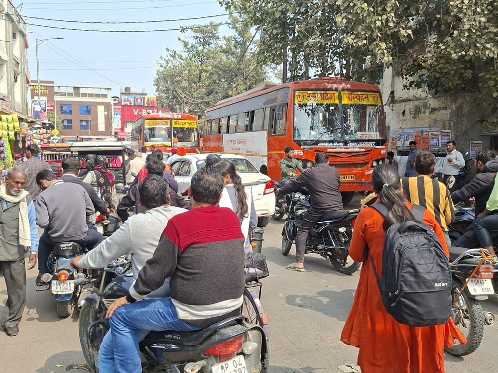 Parking on the sidewalk is increasing the problem of traffic jams
