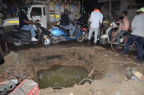 The pipe was not connected, 10 thousand people faced water shortage.